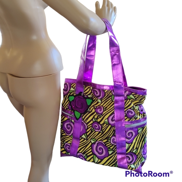 Betsey Johnson Handbags - Vintage Betseyville Abstract tote